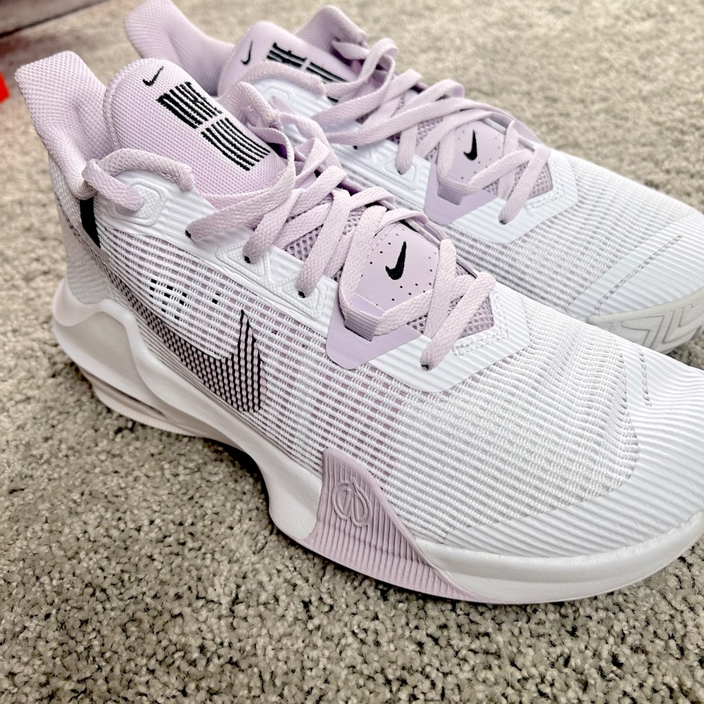 Nike Air Max Impact 3 basketball shoes